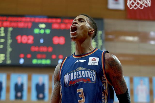 哈利伯顿25+10库里缺阵 步行者力克勇士5连胜