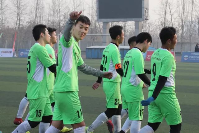 郭士强：崔永熙持球失误较多 专注力也需提高